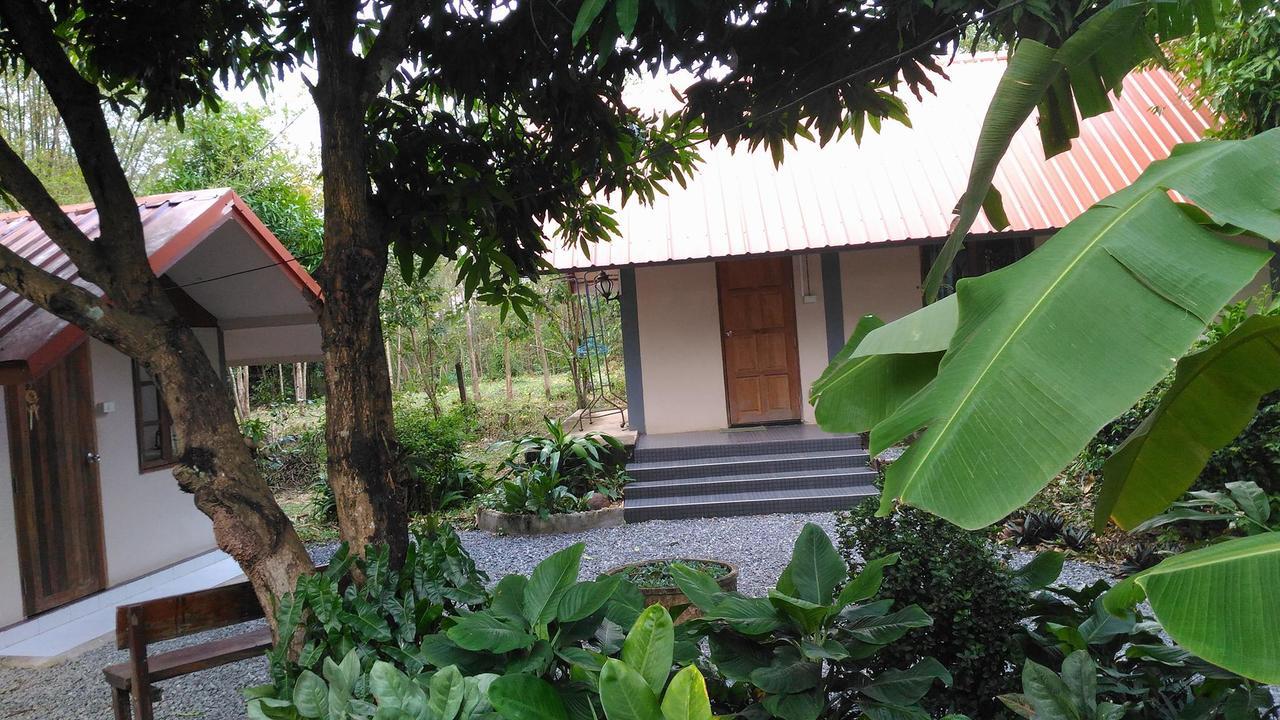 Areeya Resort Watthana Nakhon Exterior foto